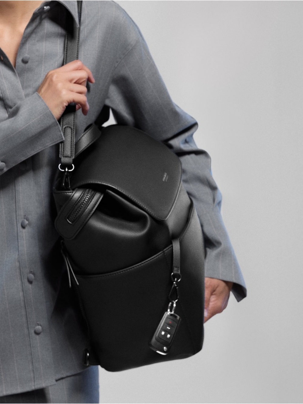 Mina Baie Kinney leather diaper bag and Backpack black sold out online - Picture 5 of 16